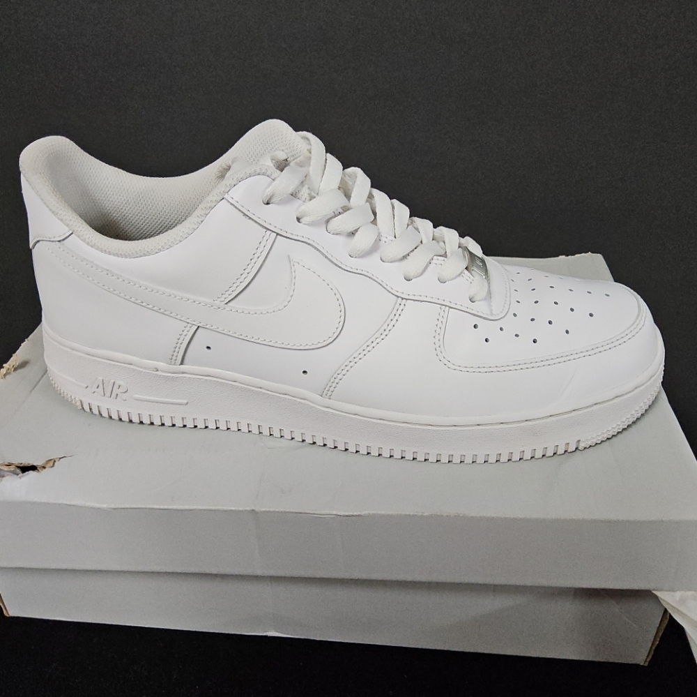 Nike Air Force 1 White 11.5 Mens